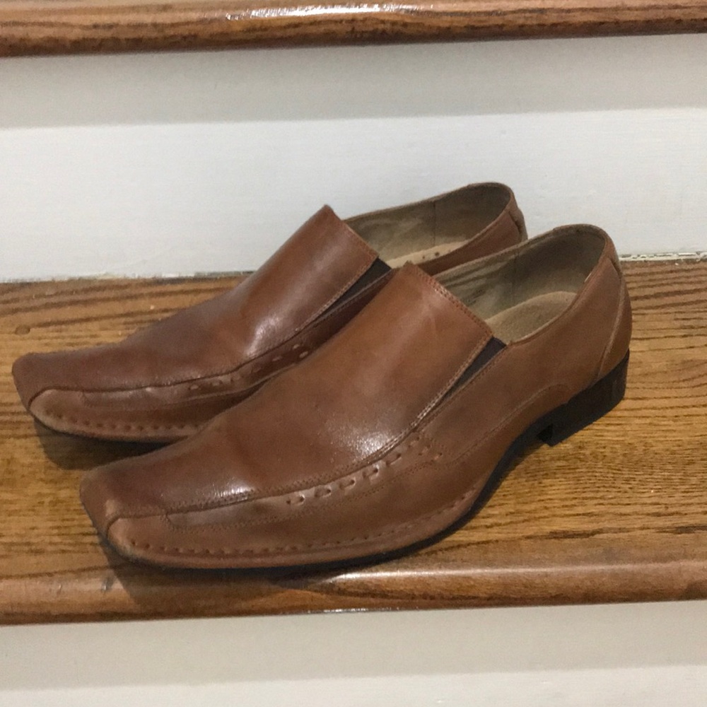 Shoes - Picture 3 of 5